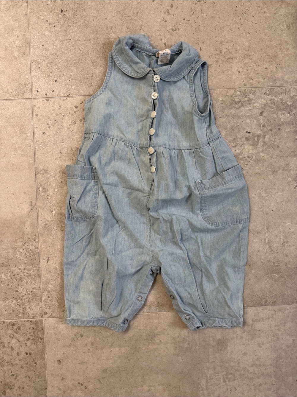 Gap Vintage Sleeveless Button Romper size 18-24m